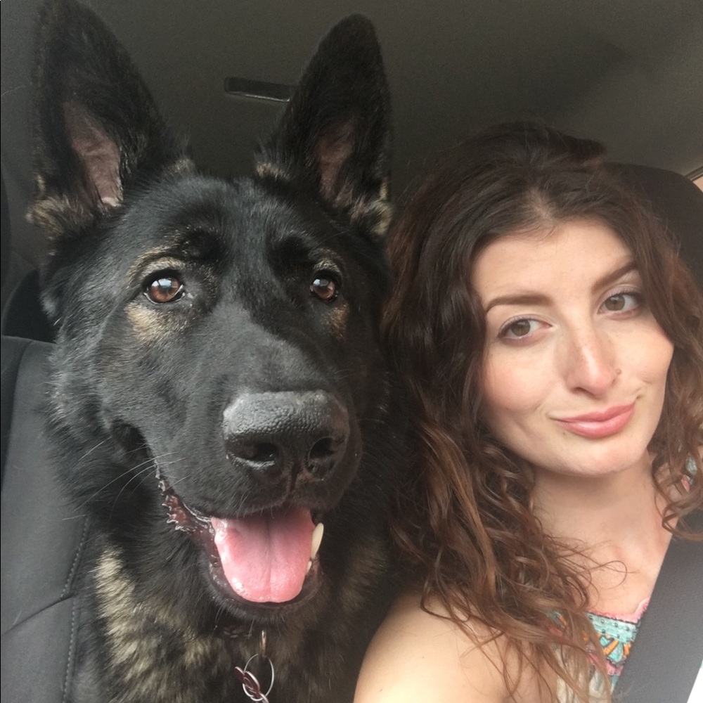 Meet your Posher, Amie